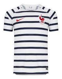After days of preparation at the training ground, those last few sprints and stretches on the pitch add the finishing touch. Nike Kids France Pre Match Jersey White Life Style Sports Eu