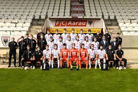 Le fc sion féminin en barrage. Fc Aarau Mannschaftsfoto Corona Edition 2020 Facebook