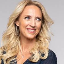 Robyn McKay (@DrRobynMcKay)