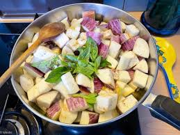 Maybe you would like to learn more about one of these? Souvenirs Papeton D Aubergines Lutsubo