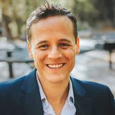 Zach Smith (@tweetzachsmith)