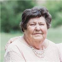 Donna Regenauer's Instagram, Twitter & Facebook