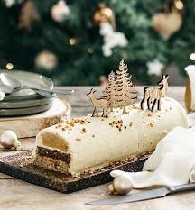 Buche De Noel Mousse Vanille Insert De Poire Tonka Et Dacquoise Noisette Bonne Maman En 2020 Dacquoise Noisette Mousse Vanille Poire Au Chocolat