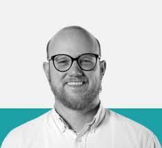 Lisa Butera's Instagram, Twitter & Facebook