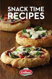 Assorted Mini Pizzas With Mozzarella And Ricotta Mozzarella Ricotta Galbani Cheese Recipe Recipes Mini Pizza Appetizer Recipes