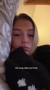 Leah Jarvis's Instagram, Twitter & Facebook