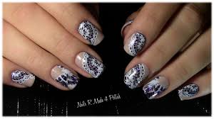 Spitzenmuster Nageldesign Mit Schmetterling Lace Nail Art With Butterfly Lace Nails Lace Nail Art Nails
