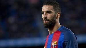 İspanyol basını sezon başında barcelona'dan göndermek için elinden geleni yaptığı arda turan'ın harika performansı karşısında tecrübeli futbolcuya övgüler dizmeye devam ediyor. Turkei 2 Jahre Und 8 Monate Haft Fur Ex Barcelona Star Arda Turan Nex24 News