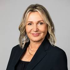 Congratulations to Karen Spaid for being installed as the 2024 President of  the Wilmington Apartment Association!!! One Midtown and Highmark  Residential are very proud of you!!!!