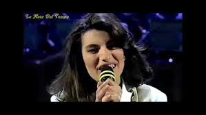 Elisa Lepre-Domani finirà l'inverno-Sanremo social 012