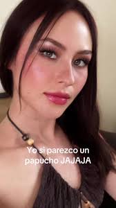 Thalia Carrillo (@_thaliacarrillo_)