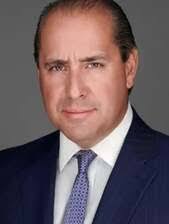 Noelle Eckert's Instagram, Twitter & Facebook