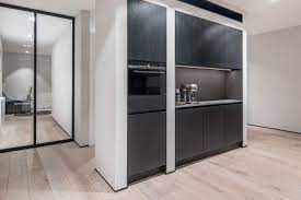 Het bedrijf werd in 1978 opgericht door ben mandemakers (1956). Mandemakers Kuchenausstellung Zwolle Niederlanden Dennebos Flooring