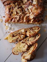 Brioche Torsadee Au Praline Et Aux Amandes Blog De Cuisine Creative Recettes Popotte De Manue Recette Alimentation Recettes De Cuisine