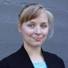 Mandi Grant's Instagram, Twitter & Facebook