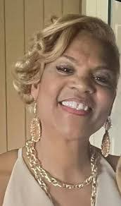 Emma Litton's Instagram, Twitter & Facebook