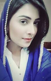 ShowbizPakistan would like to wish a very happy birthday to the very  beautiful, Ayeza Khan!🎁🎉🎊🎈🎁