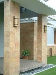 Simak ragam motif keramik dinding teras berikut. 30 Model Tiang Teras Rumah Batu Alam Minimalis Yang Terbaru Calonarsitek Com