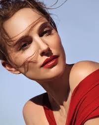 Dawn Earnshaw's Instagram, Twitter & Facebook