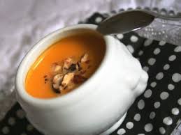 Veloute De Potimarron Aux Noisettes Grillees Recette Ptitchef Recette Veloute Potimarron Potimarron Veloute Potiron