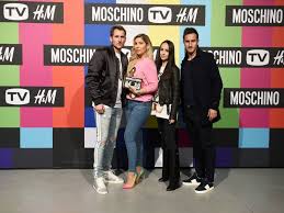 Check spelling or type a new query. Euforija I Kic Poznate Hrvatice Pozurile Izabrati Komade Iz Kolekcije Moschina I H M A Tportal