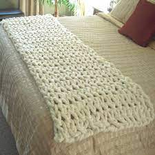 Knitted in one piece and then seamed along sole and up front of foot and leg. Chunky Knit Throw Fits End Of A King Size Bed Chunky Knit Blanket Blanket Throw Knitted Blanket Corredor Para La Cama Mantas De Puntos Camas Para Ninas