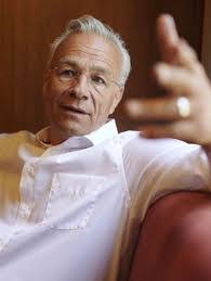 Regina Sievers's Instagram, Twitter & Facebook