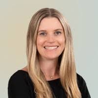 Alexandra Dunne's Instagram, Twitter & Facebook