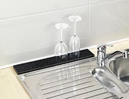 Wenko 54700100 Slim Tapis Egouttoir Plastique Noir Amazon Fr Cuisine Maison Rangement Evier Rangement Maison Egouttoir