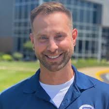 Mike Quaranta (@MrQuarantaC9)