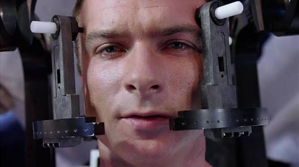 The Ace Black Movie Blog: Movie Review: The Manchurian Candidate (2004)