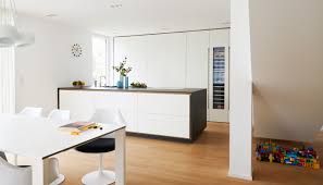 Vila Schweinfurt Realizacie Kuchyne Eggersmann Domoss Kuchyne Innenarchitektur Kuche Moderne Kuche Kuchendesign