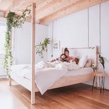 See This Instagram Photo By Girlsjustwannahave 1 144 Likes Minimalist Room Luxurious Bedrooms Bedroom Design