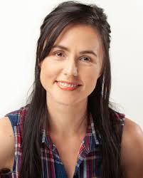 Melissa Frances's Instagram, Twitter & Facebook