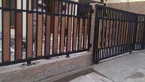 Besi hollow umumnya terbuat dari besi galvanis, stainless, atau besi baja. Tips Memilih Pagar Rumah Pagar Brc Hot Dip Griya Mandiri Konstruksi