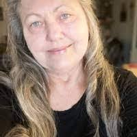 Janet Ratcliff's Instagram, Twitter & Facebook