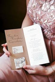 Kirchenheft Hochzeit Einfach Selbst Gestalten Mit Tollen Vorlagen Tipps Kirchenheft Hochzeit Karte Hochzeit Hochzeit Broschure