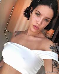 Halsey Porn Pic - EPORNER