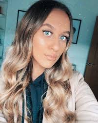 Lauren Andrew (@laurenandrewxx)