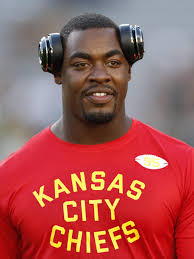 Chiefs reach extension with DL Jones