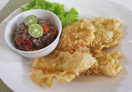 Kamu juga bisa menikmati sambal matah sebagai makanan pendamping ikan bakar baca juga: Resep Ikan Ikan Dori Goreng Sambal Matah