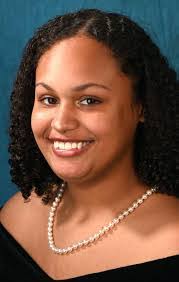 Brenna Russell's Instagram, Twitter & Facebook