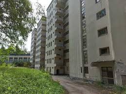 Tiurun sairaala (alunperin tiuruniemen parantola) valmistui syksyllä 1939 ja ensimmäiset potilaat ehdittiin ottaa juuri ennen talvisotaa. Hylatty Tiurun Sairaala Youtube