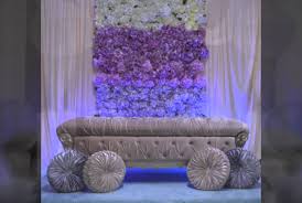 Kalau orang tanya tema apa, we should call this tema warna warni. Setting Up Pelamin Display By Ever Best Photo