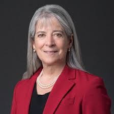 Alicia Pare's Instagram, Twitter & Facebook