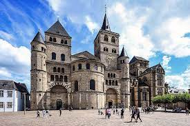 Dec 11, 2020 · on the banks of the moselle river, just 6 miles from the luxembourg border and 120 miles southwest of frankfurt, lies trier, germany's oldest city. 11 Reasons To Visit Trier Germany At Least Once In Your Lifetime