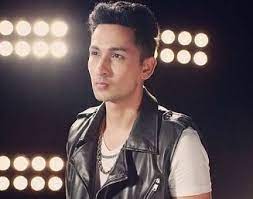 Pin By S A F U R A On Zack Knight Zee Kay Zack Knight Knight Actor Bio