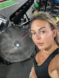 you smell like weed” okkkkk and you smell like you missed the session tf  😳🤷🏽‍♀️💁🏽‍♀️😂✌🏽