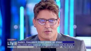 124,885 likes · 2,316 talking about this. Gabriel Garko La Dichiarazione Al Fidanzato Gaetano In Diretta Spero Non Cambi Video