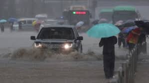 Zhengzhou, in china's central henan province, has been hit with torrential rain causing intense flooding. Hwgfygmlvdi0hm